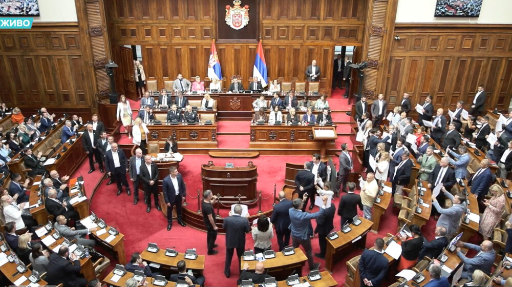 Šta je na opozicione poslanike ostavilo najjači utisak tokom blokade parlamenta? 1