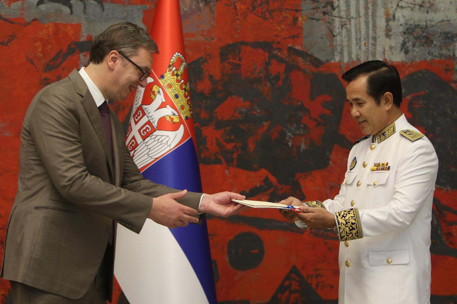 Lindkvist i Tan počeli mandate 2 Lindkvist i Tan počeli mandate 2