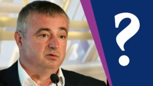 Poslanik Stranke slobode i pravde u Skupštini Vojvodine Veljko Mačar izjavio je danas da predsednik Srbije Aleksandar Vučić, ukoliko zaista želi da se obračuna sa "blokaderima", mora prvo da preispita i ulogu i astronomsku zaradu najplaćenijeg funkcionera u državi iz svojih i redova svoje koalicije - Dušana Bajatovića.