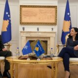 Vjosa Osmani razgovarala sa budućim komandantom KFOR-a 9