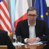 O čemu Vučić večeras razgovara sa ambasadorima Kvinte? 12