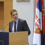 Zalaganje za listu autentične desnice jača front protiv režima 5