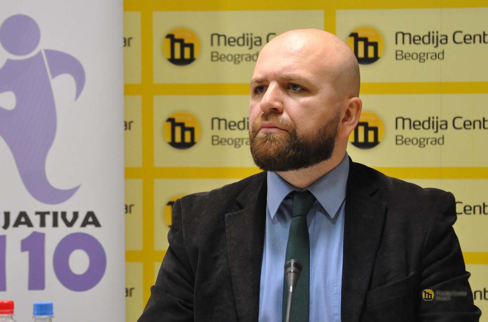 Ko je izbacio studente iz zgrade Državnog univerziteta u Novom Pazaru? 3 Ko je izbacio studente iz zgrade Državnog univerziteta u Novom Pazaru? 1