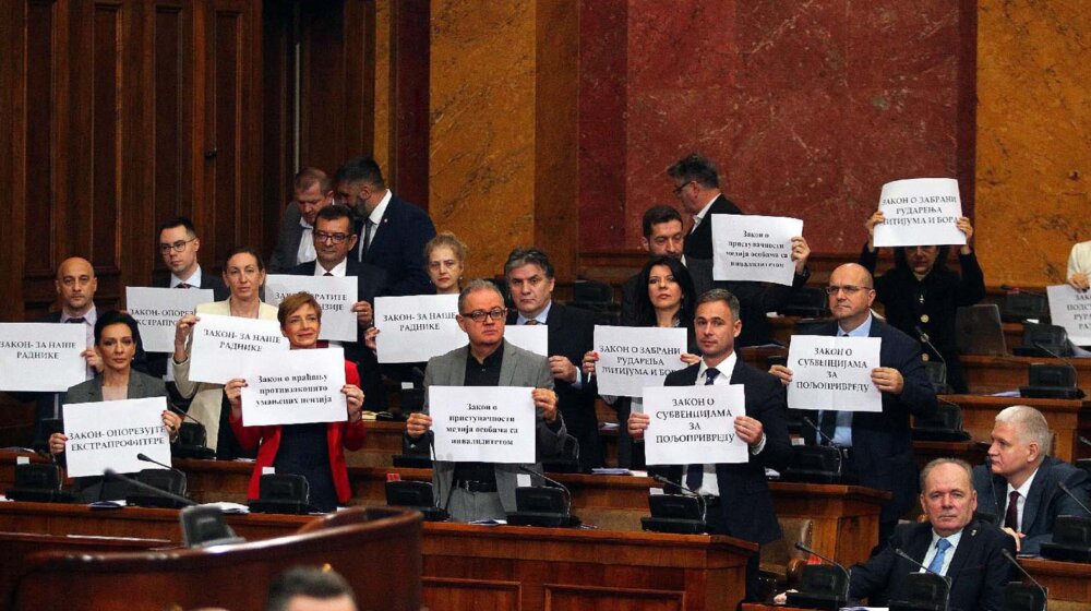 Kako opozicija reaguje na zakazivanje konstitutivne sednice Skupštine Srbije? 1