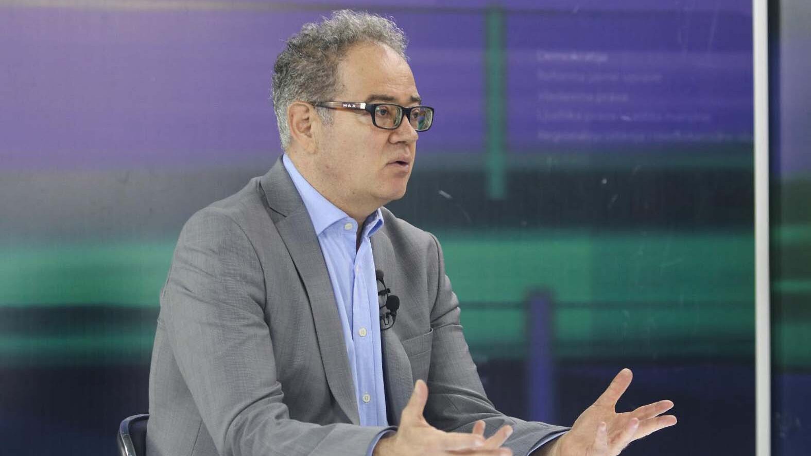 Zašto u sastavu Radne grupe za unapređenje izbornih uslova nema predstavnika opozicije i civilnog sektora? 2 Zašto u sastavu Radne grupe za unapređenje izbornih uslova nema predstavnika opozicije i civilnog sektora? 5