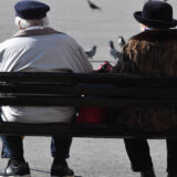 Da li je najavljeno povećanje penzija predizborni mamac ili briga za najstarije sugrađane? 4