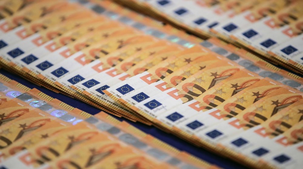 Strani vlasnici izneli 1,4 milijardi evra na ime dividendi: Doznake i strane investicije u mrtvoj trci 1