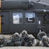 Južna Koreja, SAD i Japan održali prvu trilateralnu vojnu vežbu 12
