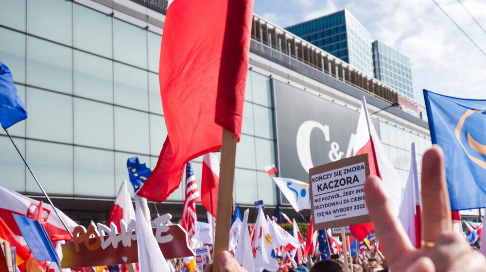 (FOTO) Hiljade građana na protestu u Varšavi, opozicija najavljuje veliku promenu 1