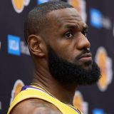 Lebron Džejms ostaje u Lejkersima 5