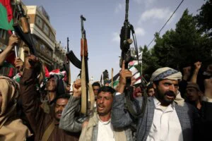 Saudijska Arabija bombardovala grad u Jemenu 35