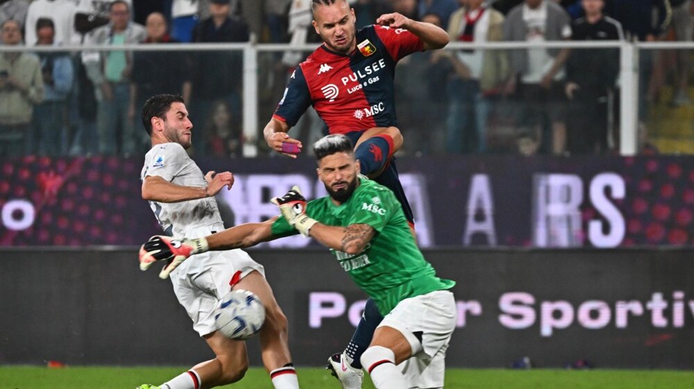 Drugi put u istoriji Serije A isključena oba golmana, a samo je Žiru kao igrač stao između stativa (VIDEO) 1