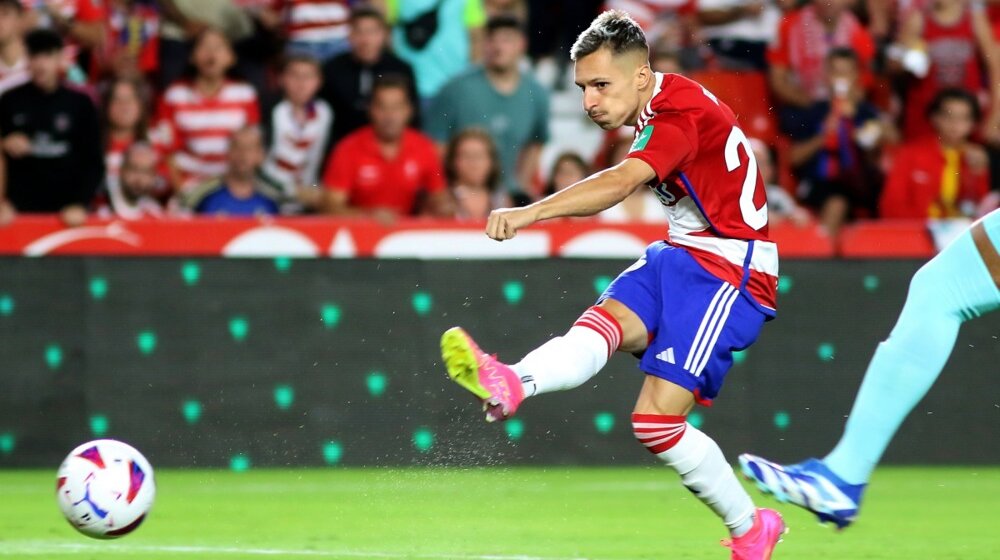 Rani golovi u Barseloninoj mreži koji su osvežili sećanje na veče Dejana Lekića u Pamploni 1