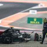Hamilton preuzeo odgovornost za incident sa Raselom u trci u Kataru 9
