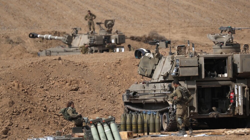 Šta je poznato o kretanju izraelskih snaga dok se zemlja priprema za moguću kopnenu operaciju u Gazi? 1