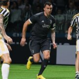 Legende Juventusa obeležile stogodišnjicu kluba u rukama porodice Anjeli 1