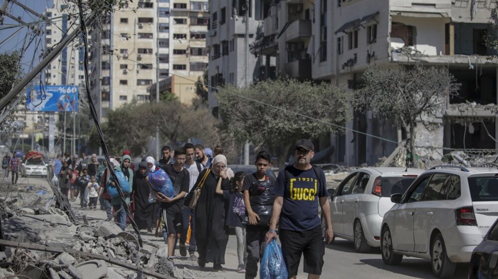 "Samo se molim Bogu": Ljudi u Gazi između naredbe za evakuaciju i izraelskih bombi 1