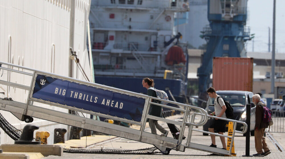 Brod koji evakuiše Amerikance isplovio iz Izraela za Kipar 1