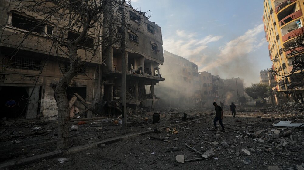 Hamas: Najmanje 60 ljudi ubijeno u izraelskim napadima na Gazu 1