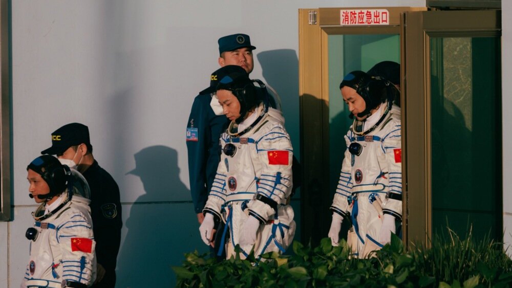 kineski astronati