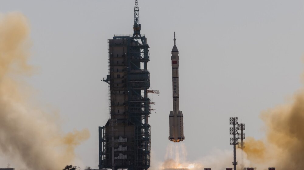 Kina poslala najmlađu ikad posadu astronauta u svemir: Da li bi američka dominacija uskoro mogla da se završi? 1