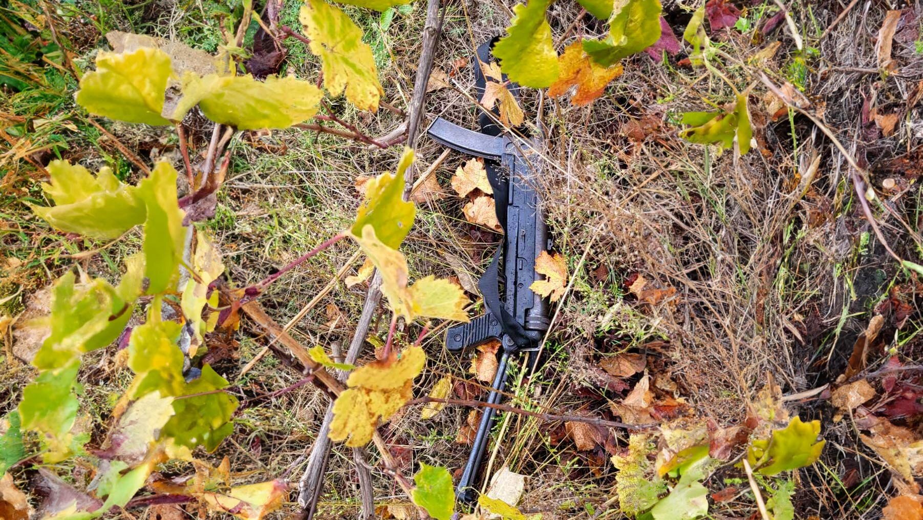 Šta je policija pronašla kod uhapšenih migranata nakon vatrenog obračuna u Horgošu (FOTO) 2 Šta je policija pronašla kod uhapšenih migranata nakon vatrenog obračuna u Horgošu (FOTO) 2