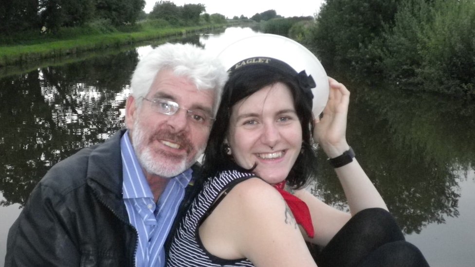 Olivija i njen otac, nakon sudkog raspleta