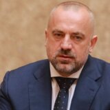 Sukobi na Kosovu: Priveden Milan Radoičić; Srbija smanjila broj trupa blizu Kosova, kaže Vučić za CNN 4