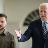 Amerika i Ukrajina: Bajden obećava da će ostati uz Kijev, uprkos fijasku oko budžeta 9