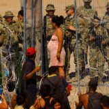 Amerika i migranti: Bajden odobrio gradnju još 32 kilometra zida na granici sa Meksikom 5