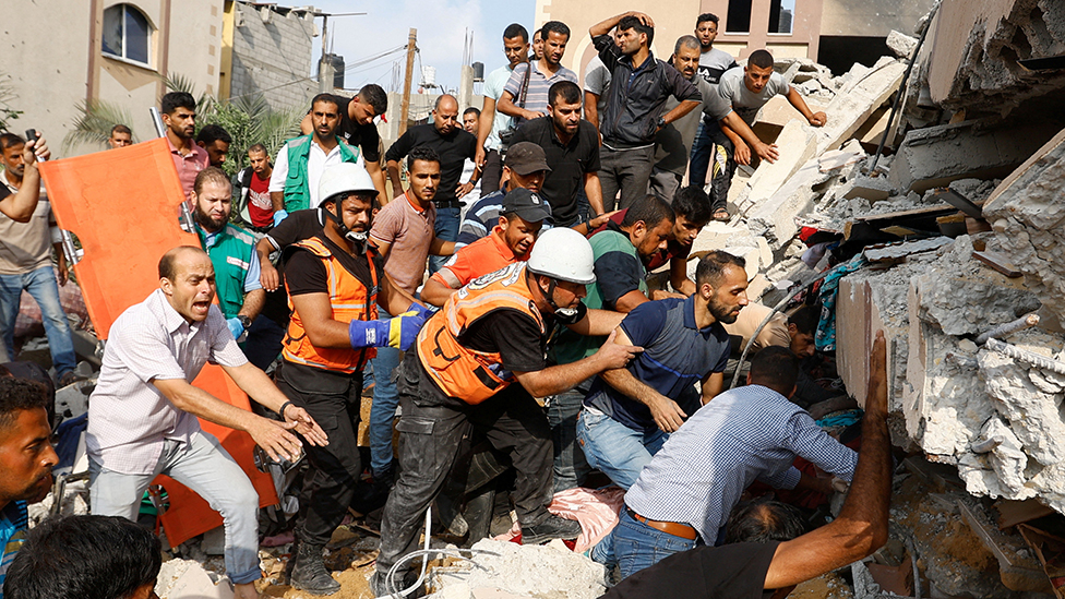 Izrael je pokrenuo talas vazdušnih napada na Gazu nakon palestinskog napada na njegovu teritoriju