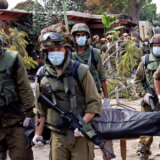 Izrael i Palestinci: BBC u Kfar Azi, izraelskom kibucu gde su Hamasovi ekstremisti ubijali porodice u njihovim domovima 12
