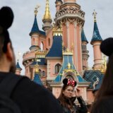 Evropski parlament: Parlamentarci umesto u Strazbur slučajno svratili u Diznilend 12