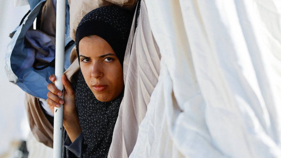 Izrael i Palestinci: Humanitarna pomoć i dalje na granici, Bajden poredi sukobe na Bliskom istoku i u Ukrajini 2 palestinci