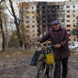 Rusija i Ukrajina: Poslednji stanovnici Avdejevke, grada razrušenog u ruskim napadima 9