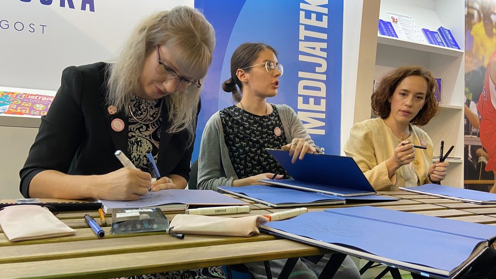 Stripovi i interseks: „Dosta je sa ćutanjem" protiv stigmatizacije interseks osoba u Srbiji 4 Interseks strip