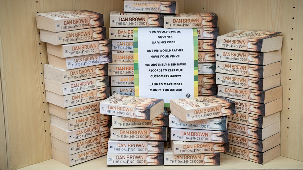 Originalna poruka koja je postavljena u radnji u Svonsiju 2017. godine