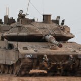 Izrael i Palestinci: Izraelski tenkovi ušli tokom noći u Pojas Gaze, napad na „Hamasove ćelije" 6