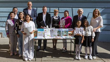 Dodeljeni udžbenici osnovcima iz romske zajednice u Subotici 1