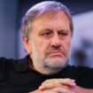 Slavoj Žižek u autorskom tekstu za Danas: Fašizam se ne vraća samo u populizmu Trampa 11