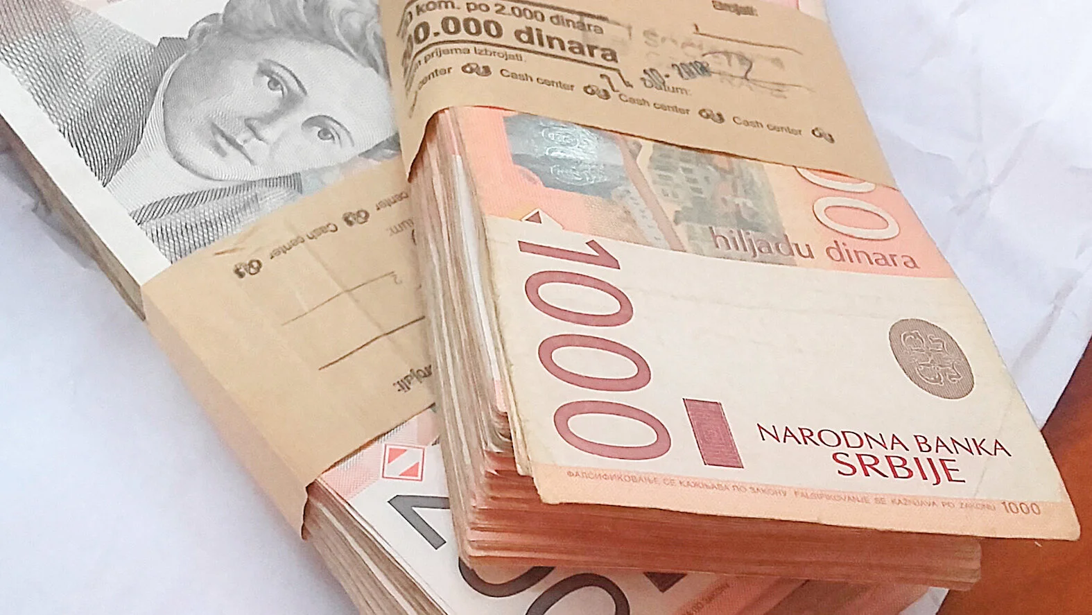 Kosovo ukida dinar: Odluka s ciljem da se našteti Srbima na severu KiM, smatraju stručnjaci 2