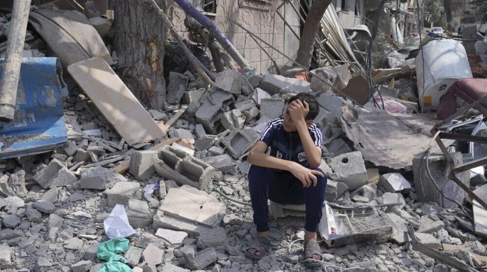 Izrael nastavio da bombarduje Gazu, Palestinci nebezbedni i na jugu u 'bezbednim zonama' 1