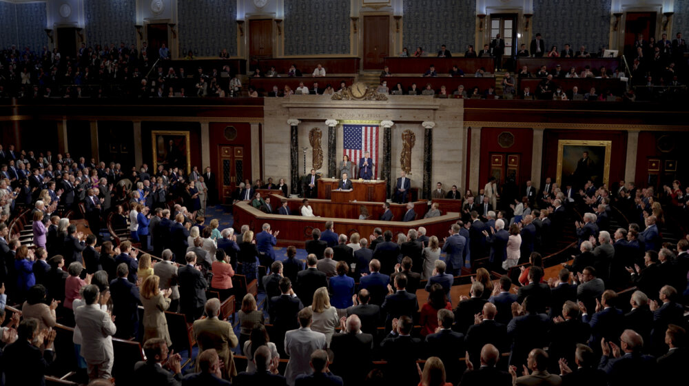 Kongres SAD odobrio budžet i sprečio blokadu administracije pred Dan zahvalnosti 1