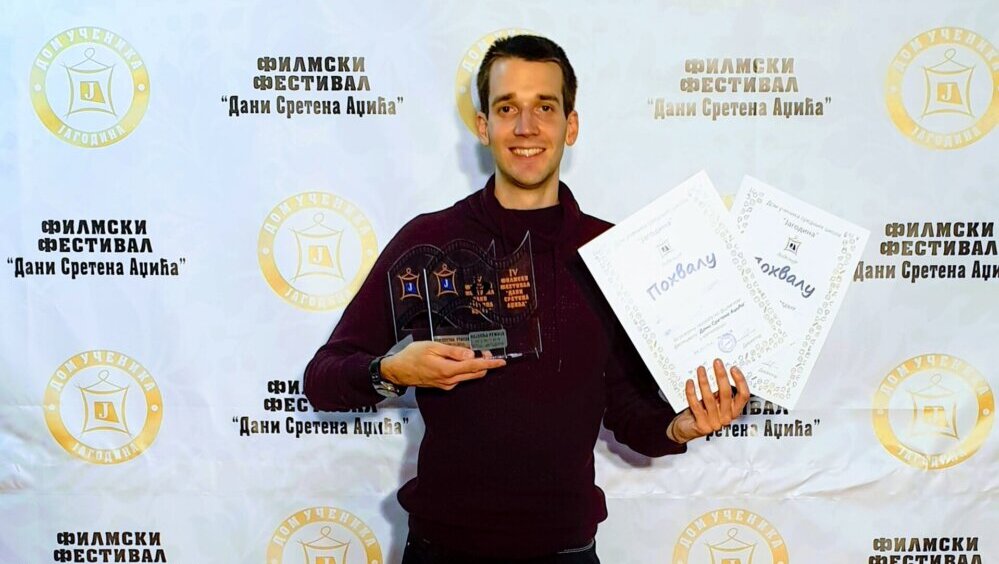 Mladi glumac Nikola Popović o pozivu za život i transplantaciji bubrega: Od “zašto baš ja” do “nije tako loše biti Nikola” 3