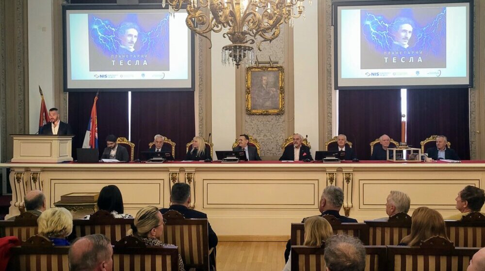 U Rektoratu Beoradskog univerziteta ustanovljena nagrada "Planetarni Tesla" 1