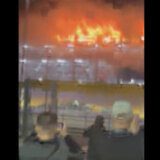 U požaru delimično srušen parking na londonskom aerodromu Luton, pet osoba prebačeno u bolnice 11