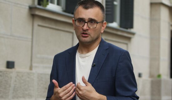 SNS-u ovog puta možda neće trebati ni Nestorović: Bojan Klačar (CeSID) za Danas prognozira rezultate izbora 8