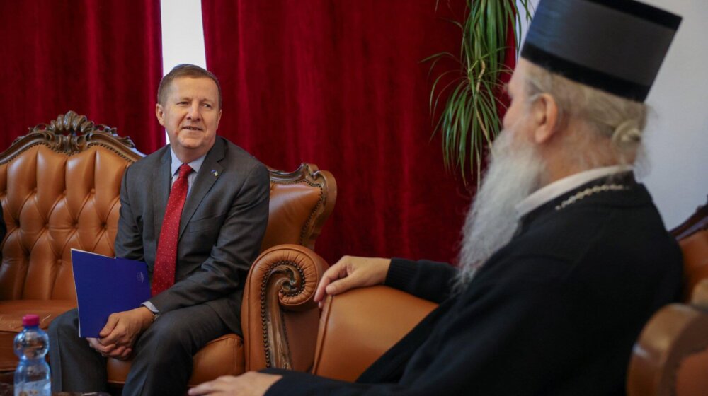 Sunjog sa vladikom Teodosijem o ulozi SPC u procesu pomirenja na Kosovu 1