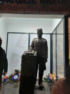 (FOTO, VIDEO) Veliki broj građana na otvaranju spomenika četničkom vođi Dragoljubu Draži Mihailoviću 8