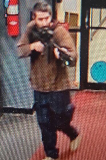 Masovni ubica iz SAD-a i dalje u begu: Pronađena poruka u njegovom domu 1